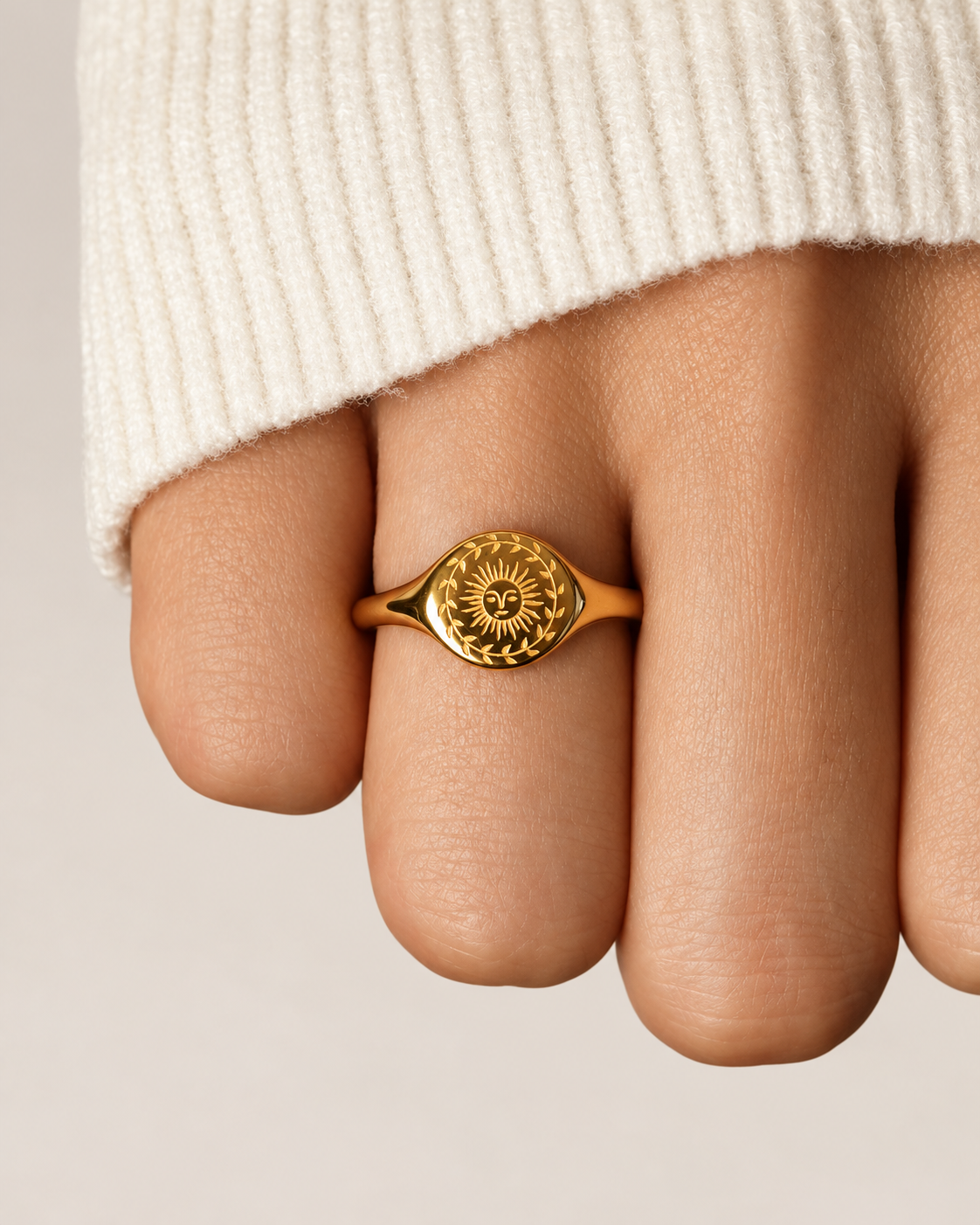 Heliora Ring
